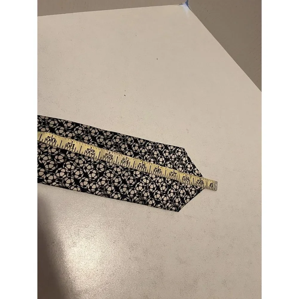 MUSEUM ARTIFACTS Men's Tie 100%‎ Silk Soccer Necktie 59.5